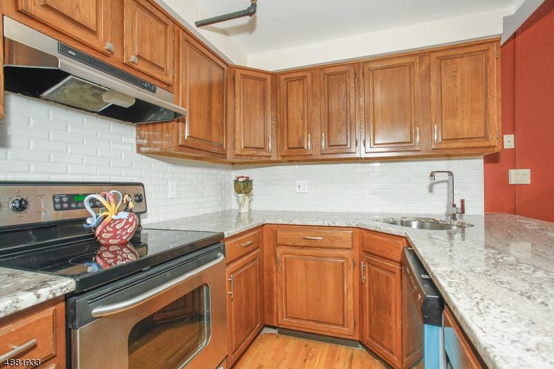 366 Trenton Ave - Photo 1