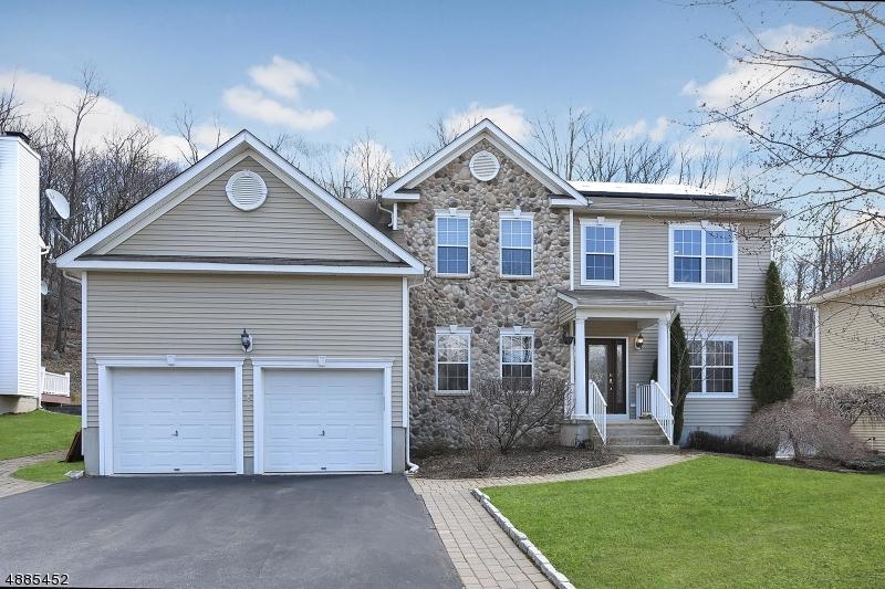 722 Skyline Drive - Photo 1