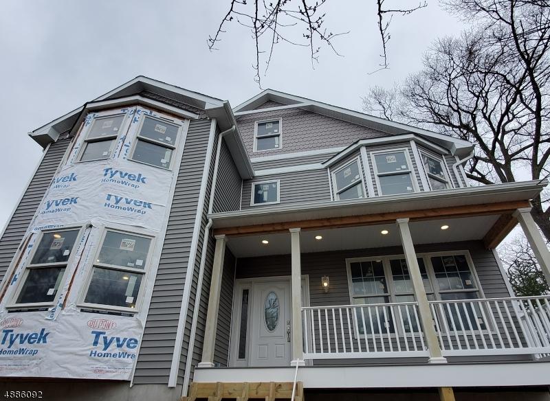 319 Morris Ave - Photo 1