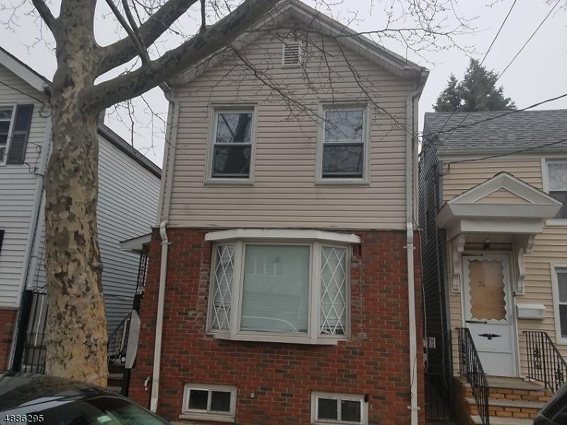 72 Houston St - Photo 1