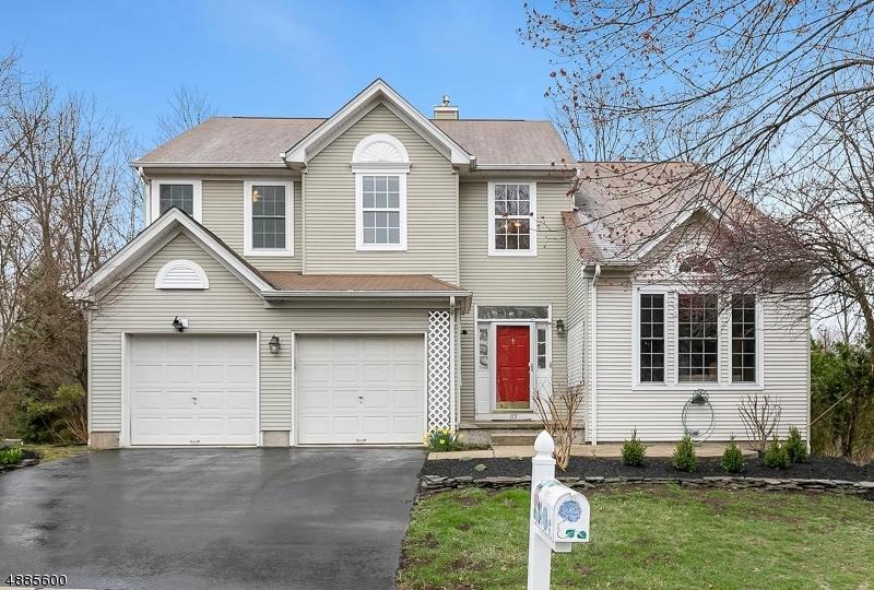 113 York Dr - Photo 1