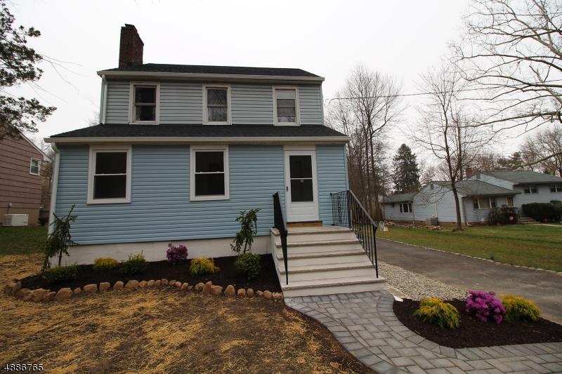 14 Dawes Ave - Photo 1