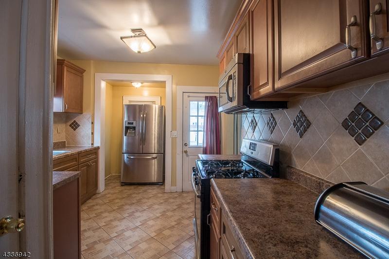 1247 Robert St - Photo 1