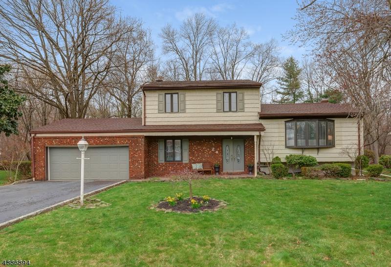 24 Sweet Briar Dr - Photo 1