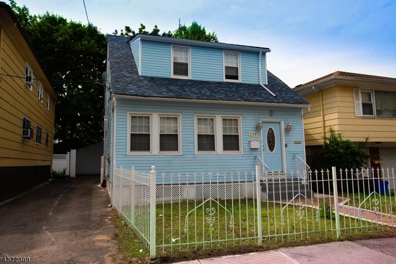 219 Sunset Ave - Photo 1