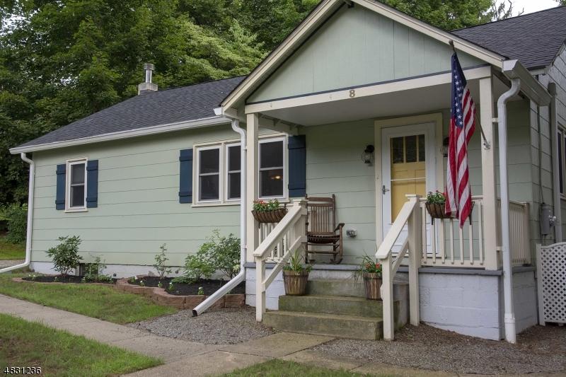 8 Alton Pl - Photo 1