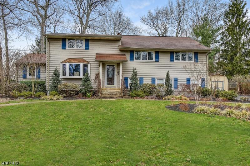 105 Edgewood Rd - Photo 1