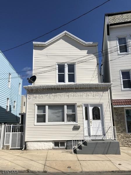 65 Tappan St - Photo 1