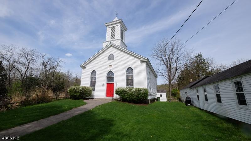 220 Main St - Photo 1