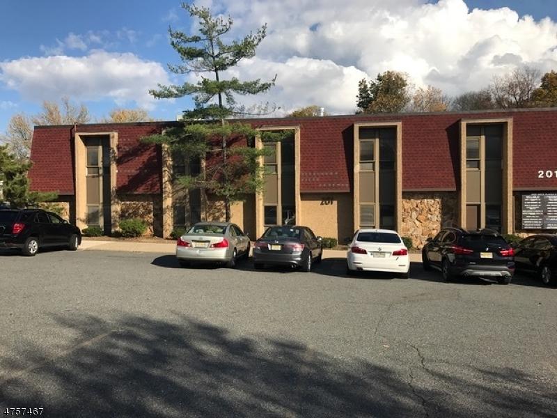 201 S Livingston Ave - Photo 1