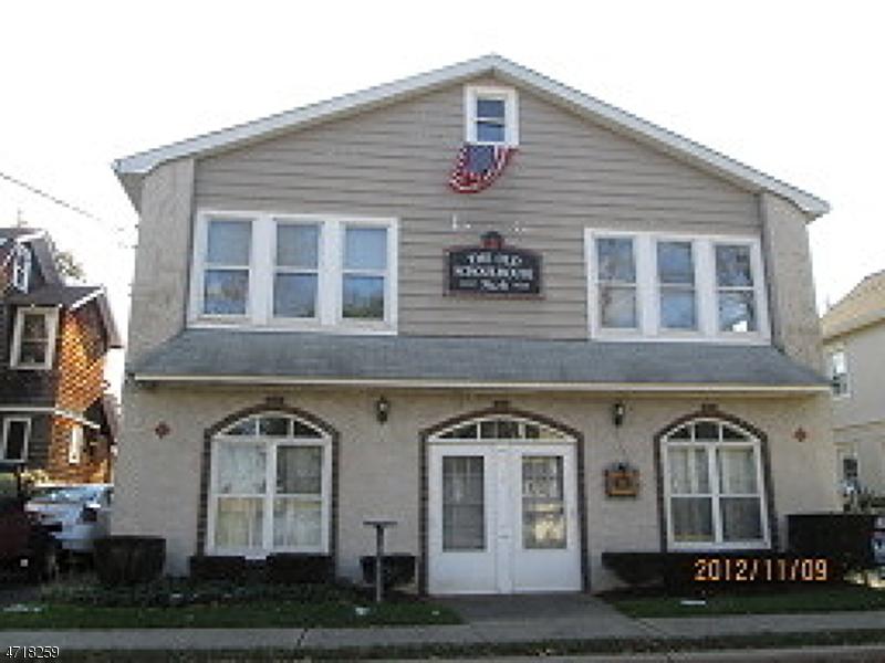 319 Lathrop Ave - Photo 1