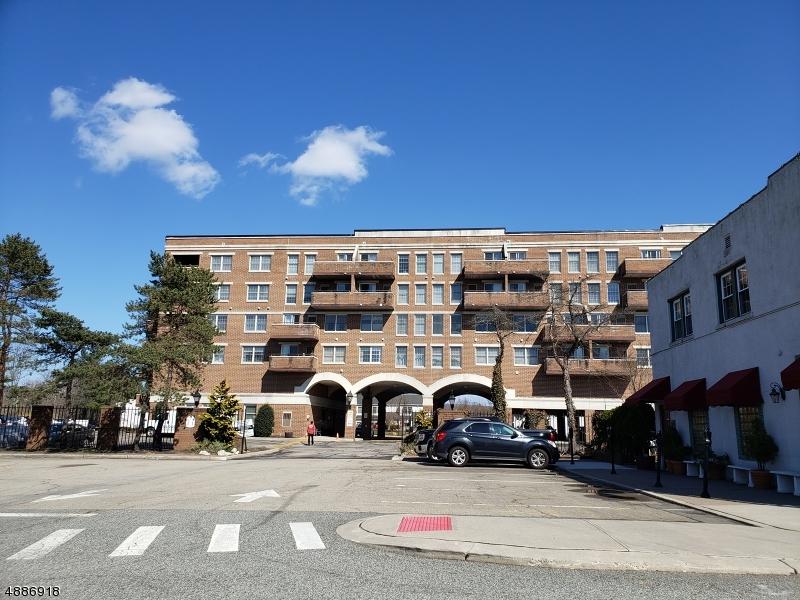 7 Iron Forge Sq - Photo 1