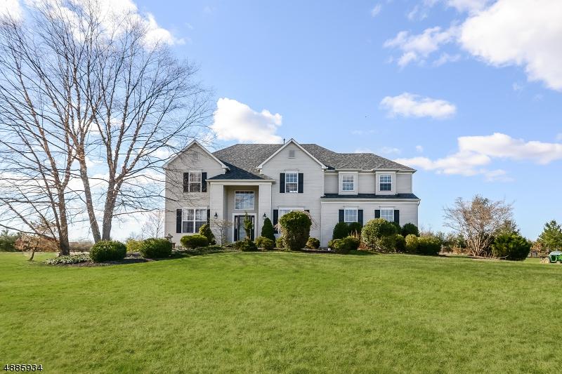 16 Kingsridge Rd - Photo 1
