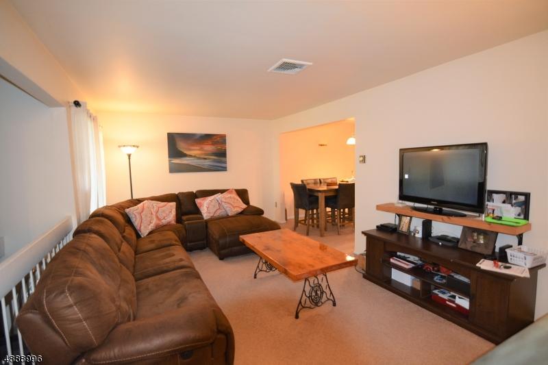 19 Hillside Ct - Photo 1
