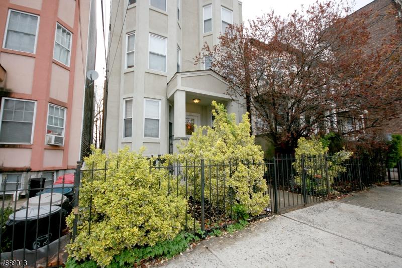 106 Duncan Ave - Photo 1