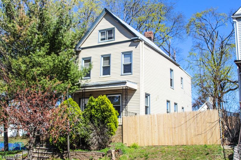 228 Cortlandt St - Photo 1