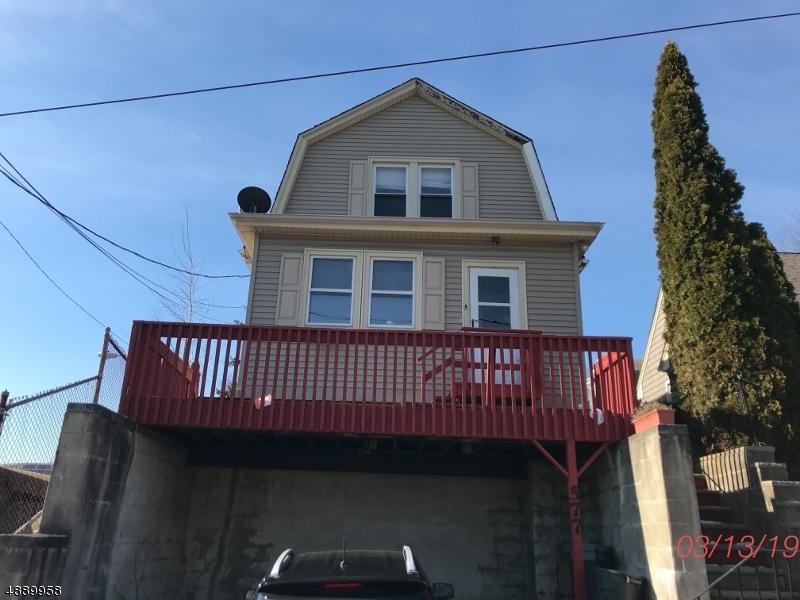 577 Centre St - Photo 1