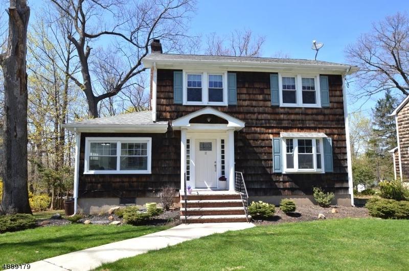 37 Hillside Ave - Photo 1