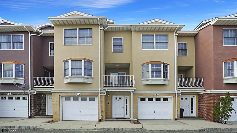 18 Harbor Front Plz - Photo 1
