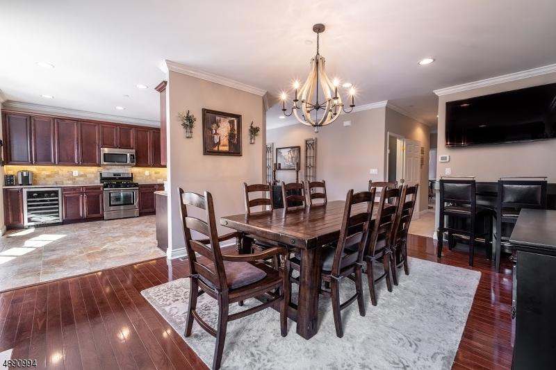 597 Hartford Dr - Photo 1