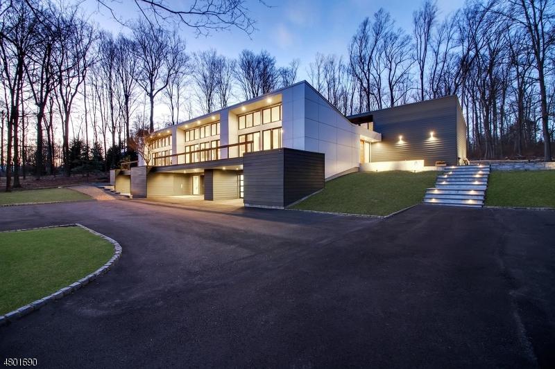 83 Pleasantville Road - Photo 1