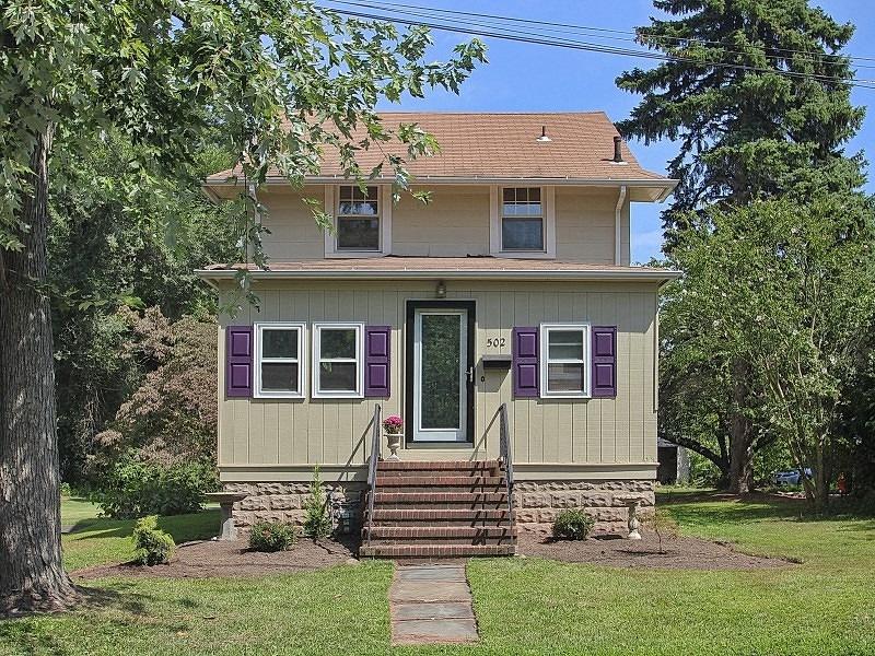 502 Riverside Dr - Photo 1