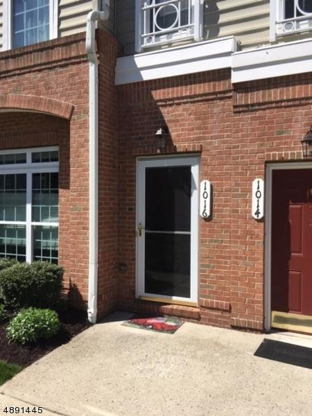 1016 Cunningham Ct - Photo 1
