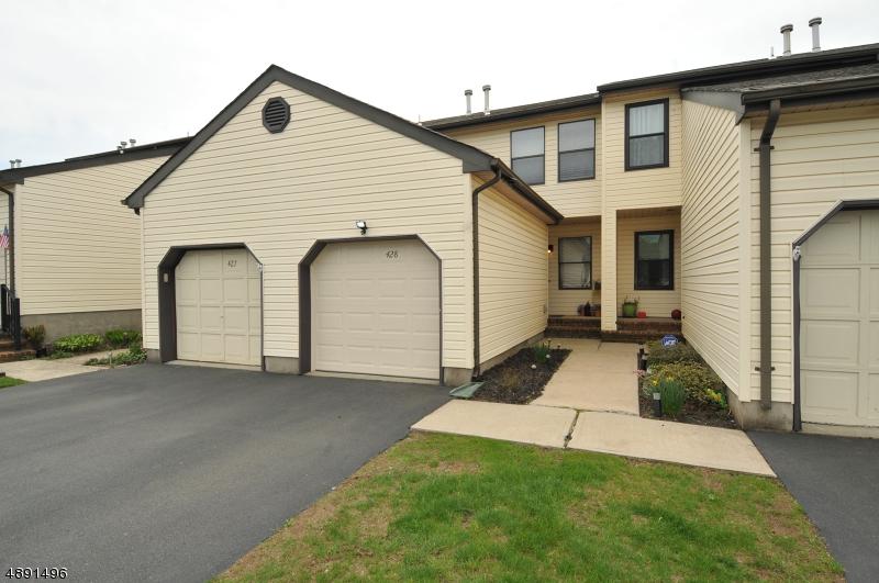 428 Willow Ct - Photo 1