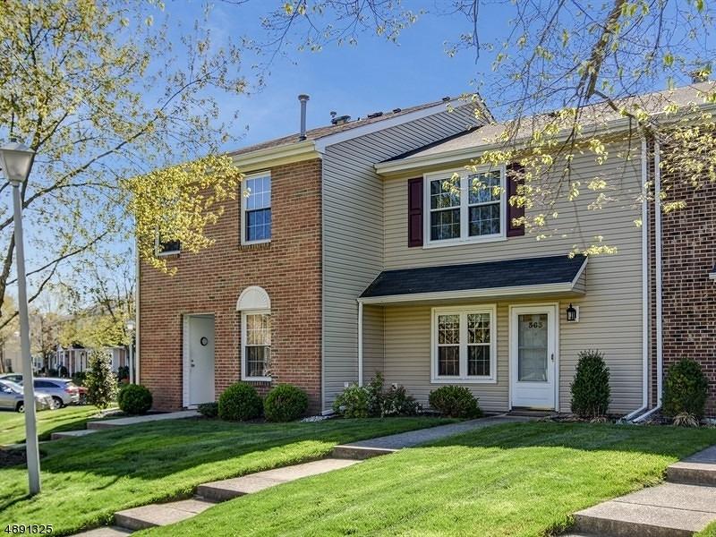 363 Gettysburg Way - Photo 1