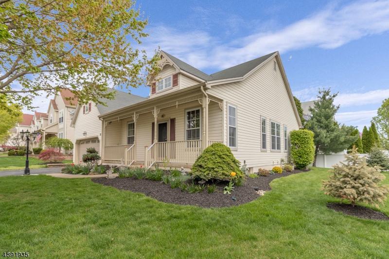 10 Lauren Ln - Photo 1
