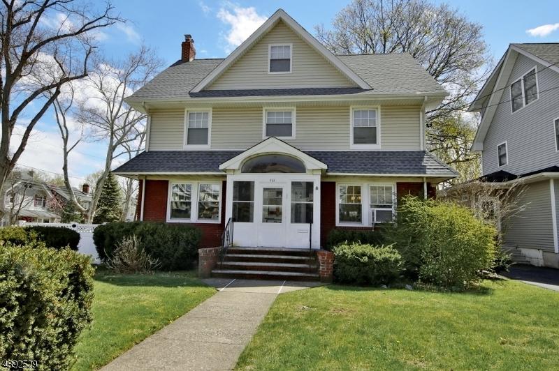 501 Passaic Ave - Photo 1