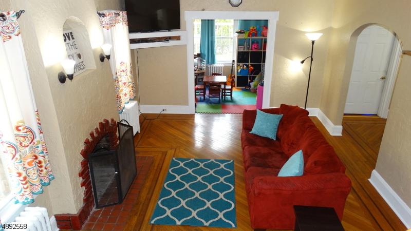 12 Russell Ave - Photo 1