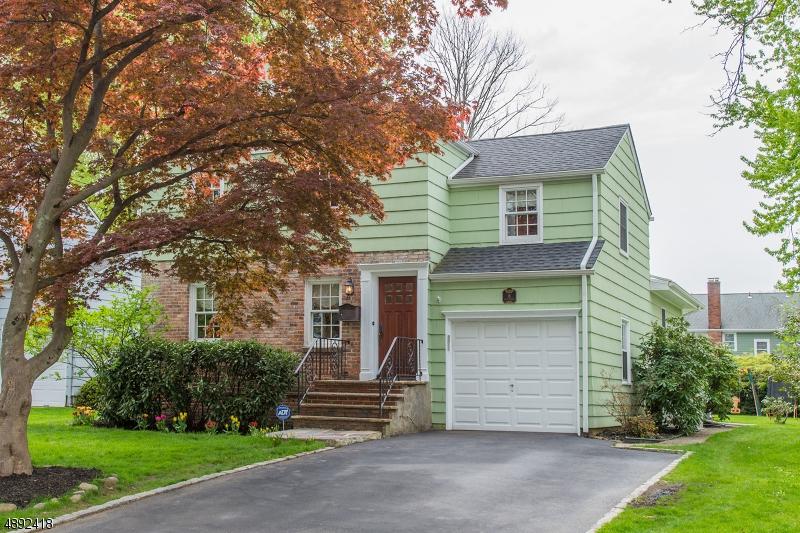 16 Tallmadge Avenue - Photo 1