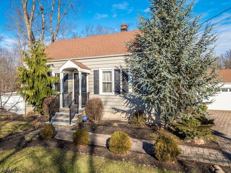 16 Pleasant Plains Rd - Photo 1