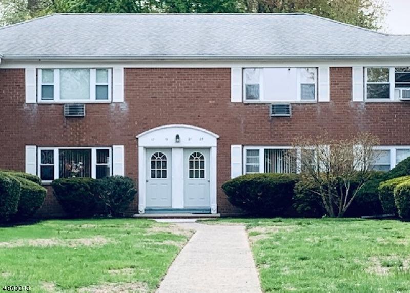 17 Manchester Ct - Photo 1