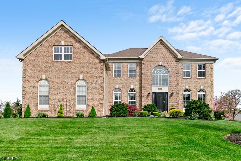 2209 William Cir - Photo 1