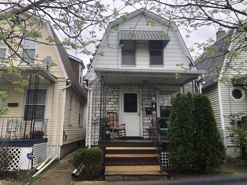 289 Lincoln St - Photo 1