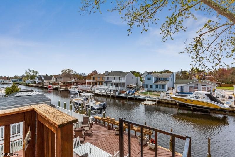 9 Cabana Dr - Photo 1
