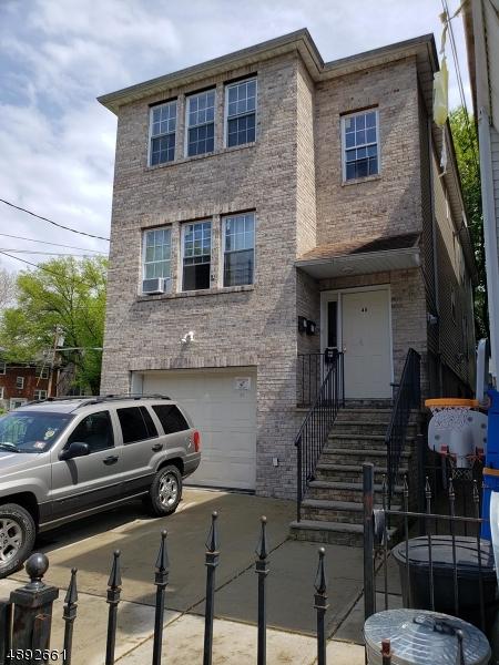 48 Ellis Ave - Photo 1