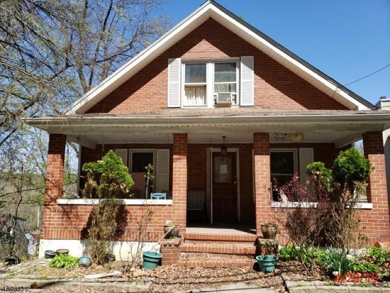 163 Sussex Ave - Photo 1
