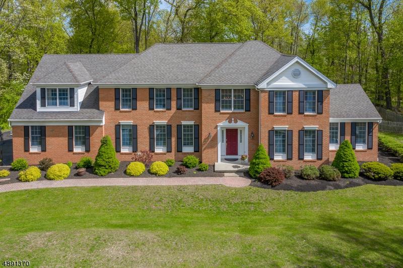 11 Carhart Ct - Photo 1