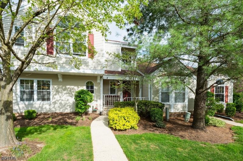 368 Finch Ln - Photo 1