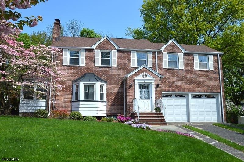 181 Bay Ave - Photo 1