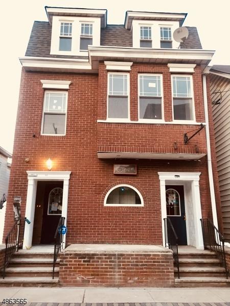 511 S Main St - Photo 1