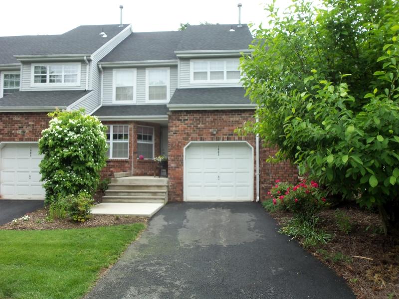 1802 Scarlett Dr - Photo 1