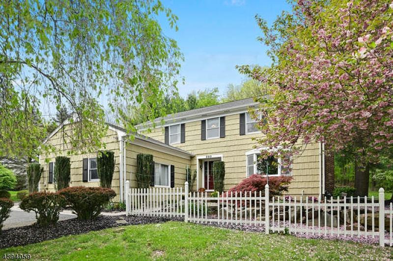 290 Grandview Rd - Photo 1