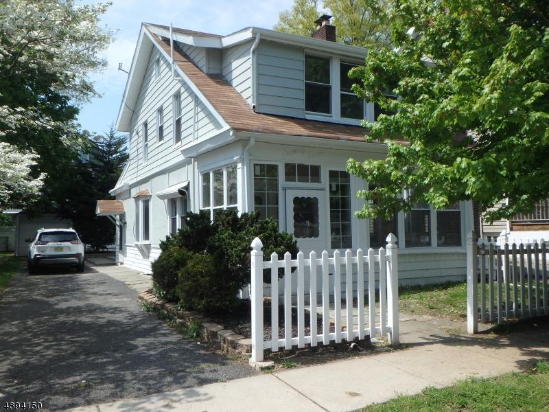77 Floyd St - Photo 1