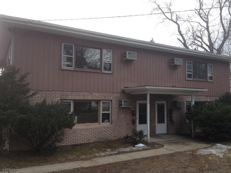 100 4TH ST - Photo 1