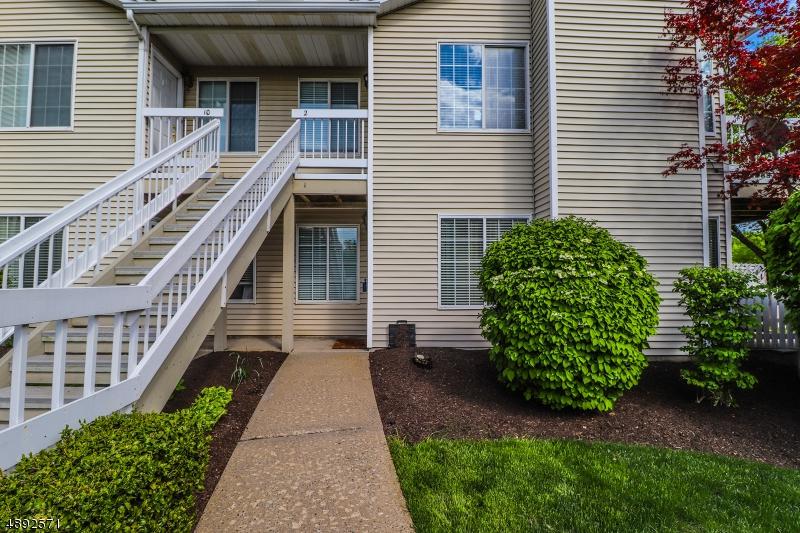1 Sage Ct - Photo 1