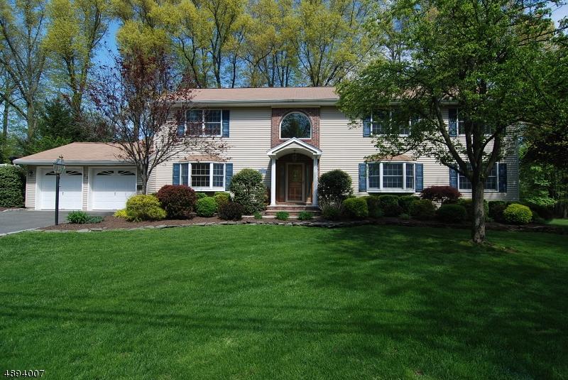 22 Holly Glen Ln - Photo 1